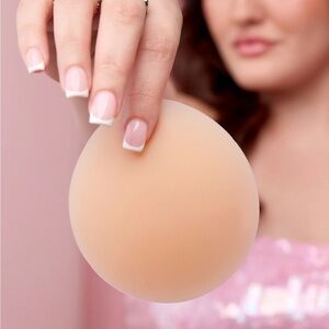 CAKES body nipple covers in Honey color (DDD+)